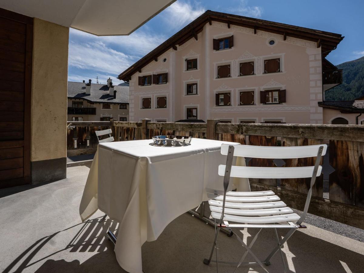 Apartment Chesa Mezzaun Zuoz Exterior foto